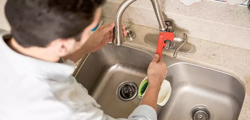 Faucet Repair in Highland Park