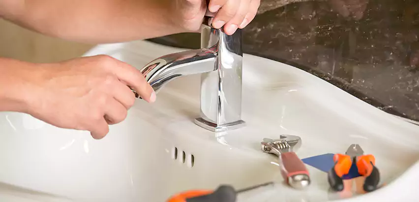 Bathtub Faucet Replacement in Highland Park
